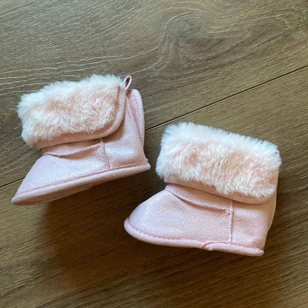 New Pink Winter Fur Boots Size 3-6 Months (No Box)